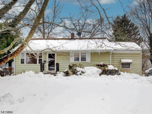 128 Runyon Ave, Somerset, NJ, 08873-1945 | Card Image