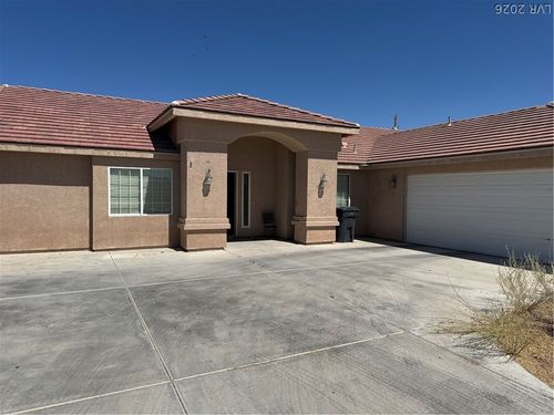 2011 S Highland Ave, Pahrump, NV, 89048-3653 | Card Image