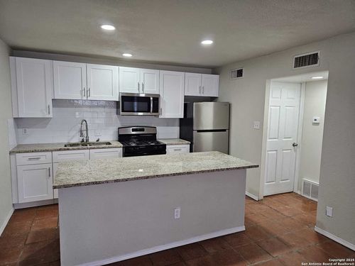 apt-7-1305 E Mulberry Ave, San Antonio, TX, 78209-7153 | Card Image