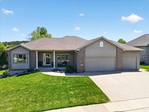 5236 Southern Ridge Ln Sw, Rochester, MN, 55902-1863 | Card Image
