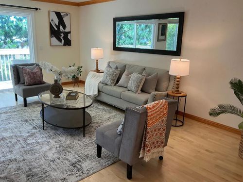 823 Stonegate Dr, South San Francisco, CA, 94080 | Card Image