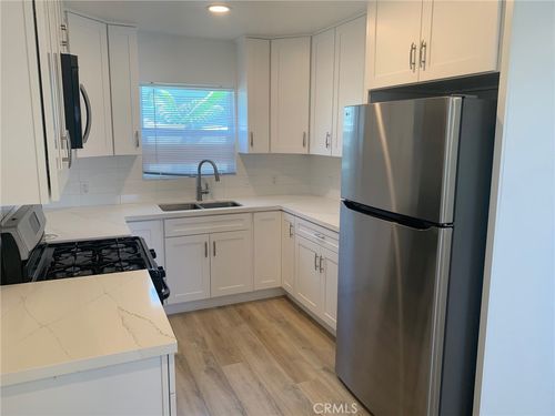 1359 E 94th Street E, Los Angeles, CA, 90002 | Card Image