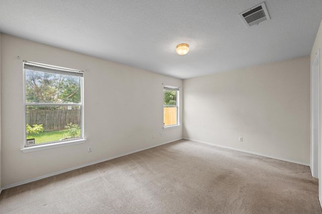 Unfurnished room featuring carpet flooring and baseboards | Image 15
