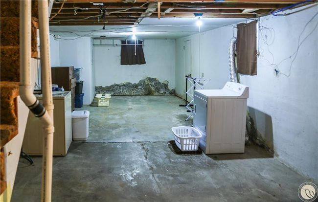 426 3 Rd St W, House other with 4 bedrooms, 3 bathrooms and null parking in Hardin MT | Image 16
