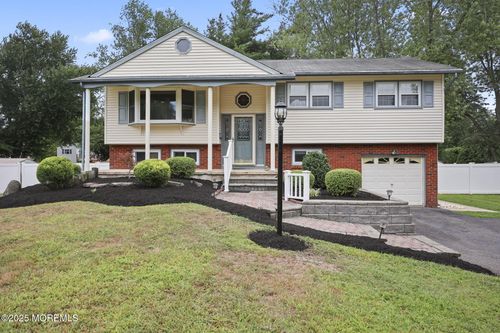 6 Canterbury Rd, Manalapan, NJ, 07726-3613 | Card Image