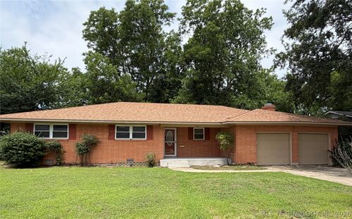 1733 Tiverton St, Ardmore, OK, 73401-1767 | Card Image