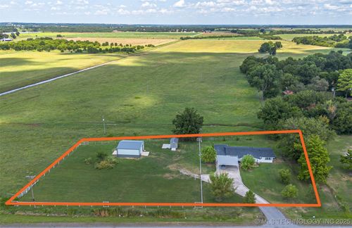 605 W Robert S Kerr Blvd, Wynnewood, OK, 73098-9620 | Card Image