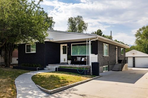 2562 E 3210 S, Salt Lake City, UT, 84109-2750 | Card Image