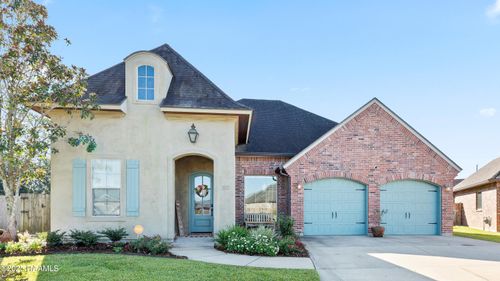 813 Flambant Dr, Broussard, LA, 70518-4779 | Card Image