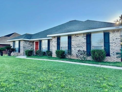 3040 Plantation Dr W, Mobile, AL, 36695-5205 | Card Image