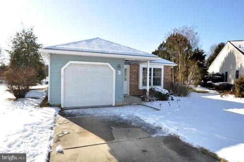 3 Avandale Ct, MOUNT LAUREL, NJ, 08054-3020 | Card Image
