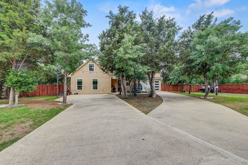 135 Romeria Dr, Cedar Creek, TX, 78612-2007 | Card Image