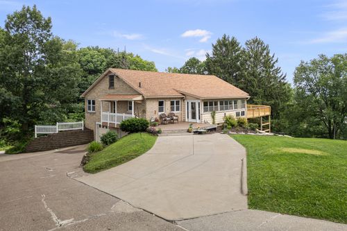 640 18th Ave, East Moline, IL, 61244-2038 | Card Image