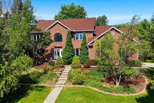 1802 Autumn Hill Drive, MADISON, WI, 53593 | Card Image