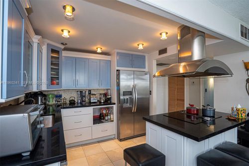 apt-1007-500 Three Islands Blvd, Hallandale Beach, FL, 33009-2841 | Card Image