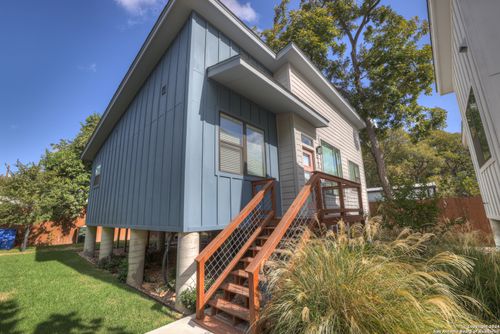 4-587 E Basel St, New Braunfels, TX, 78130-4305 | Card Image