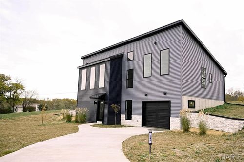 141 Marilyn Ct, Bourbon, MO, 65441-9279 | Card Image