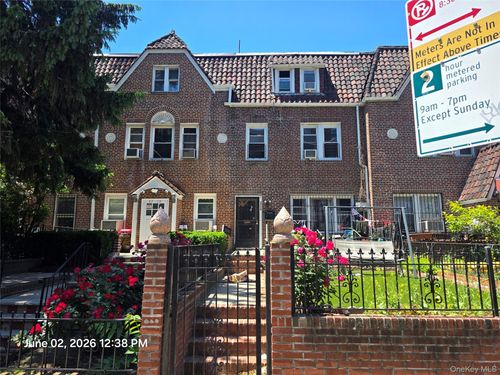 3716 79th Street, New York, NY, 11372 | Card Image