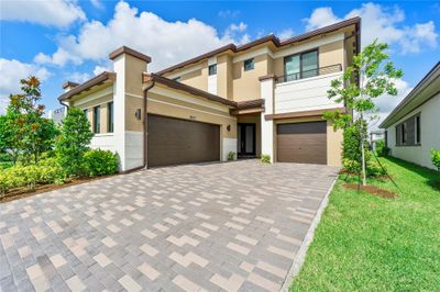 8633 Pacifica Ln, House other with 5 bedrooms, 3 bathrooms and null parking in Parkland FL | Image 3