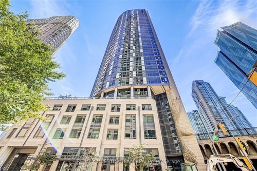 2206-1 The Esplanade, Toronto, ON, M5E0A8 | Card Image