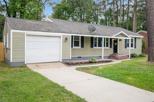 2205 Wildwood Road, Chesapeake, VA, 23323 | Card Image