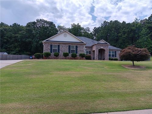1024 Yorkshire Dr, Griffin, GA, 30223-5983 | Card Image