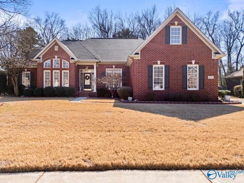 154 Redcliffe Dr Nw, Huntsville, AL, 35806-4016 | Card Image