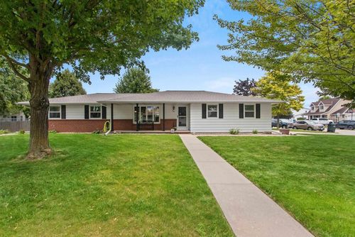 2361 Santa Barbara Drive, Ashwaubenon, WI, 54313 | Card Image
