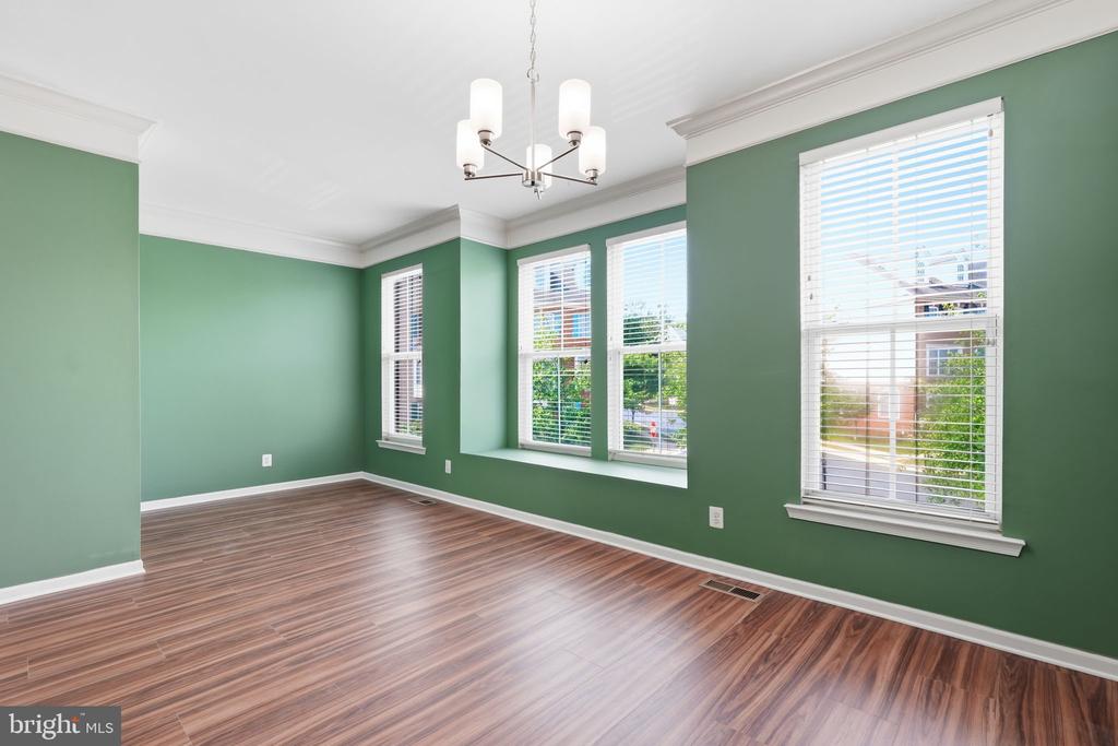 Residential Lease in BRAMBLETON 5