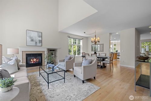 a-6748 161st Ave Se, Bellevue, WA, 98006-5428 | Card Image