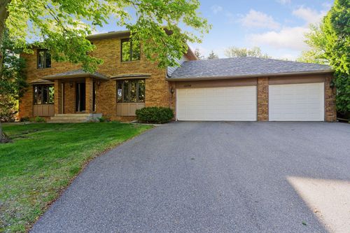 13104 Highpoint Curv, Burnsville, MN, 55337-3967 | Card Image