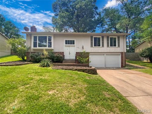887 Totem Woods Ct, Manchester, MO, 63021-7020 | Card Image