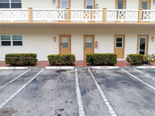 apt-109-5121 W Oakland Park Blvd, Lauderdale Lakes, FL, 33313-7919 | Card Image