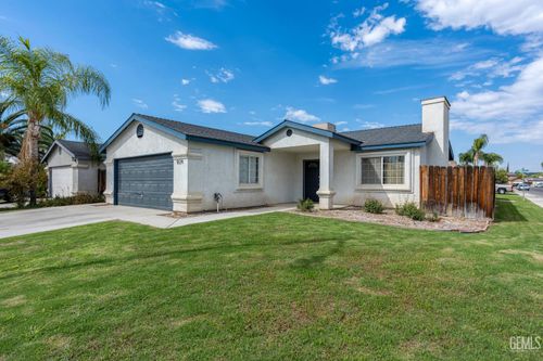 5124 Canyon Peak Dr, Bakersfield, CA, 93307-7635 | Card Image