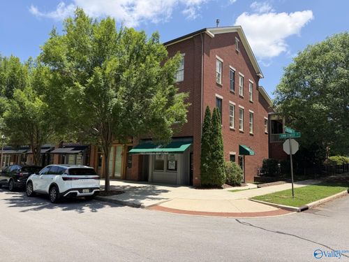 a-61 Town Center Dr Nw, Huntsville, AL, 35806-5801 | Card Image