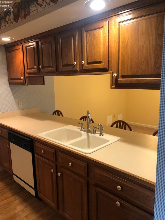 4410 Woodridge Dr, House other with 2 bedrooms, 2 bathrooms and 2 parking in Sandusky OH | Image 6