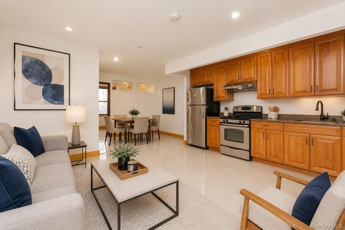 208-3561 84th St, Jackson Heights, NY, 11372-5342 | Card Image