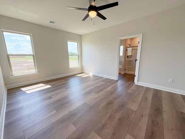 1240 Little Cypress Loop, House other with 4 bedrooms, 3 bathrooms and 2 parking in Orange TX | Image 8
