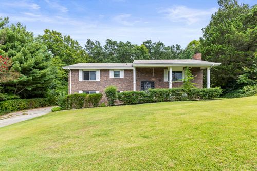 325 Cindy Cir, Ringgold, GA, 30736-8227 | Card Image