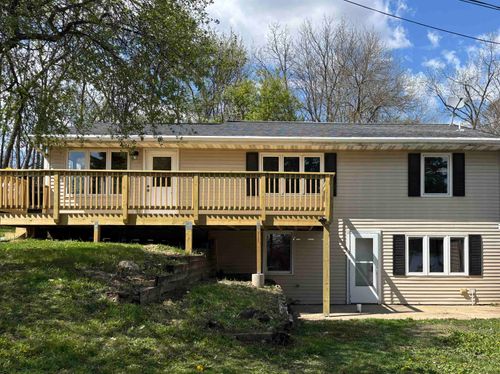 W9334 Bluff Ln, CAMBRIDGE, WI, 53523-9512 | Card Image
