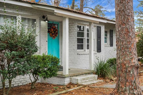 305 Forest Cir, Walterboro, SC, 29488-2823 | Card Image