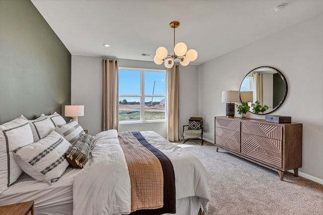 OWNER'S BEDROOM | Image 11