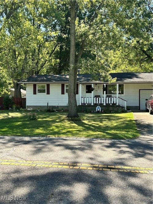 1348 Deforest Rd Se, Warren, OH, 44484-3523 | Card Image