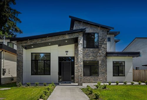 9112 156 St, Surrey, BC, V3R5Y8 | Card Image