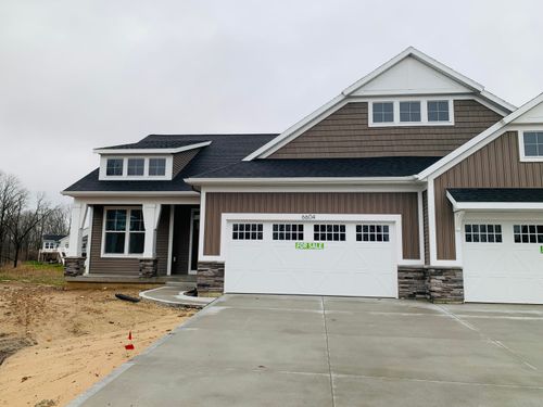 54-6604 Timber Crest Dr, Rockford, MI, 49341-9853 | Card Image