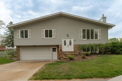 2324 4th Ave Nw, Rochester, MN, 55901-2322 | Card Image
