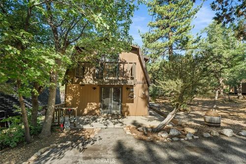 755 Holmes Ln, Sugarloaf, CA, 92386-9620 | Card Image