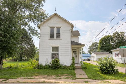 9189 Maple St Sw, Stoutsville, OH, 43154-9705 | Card Image