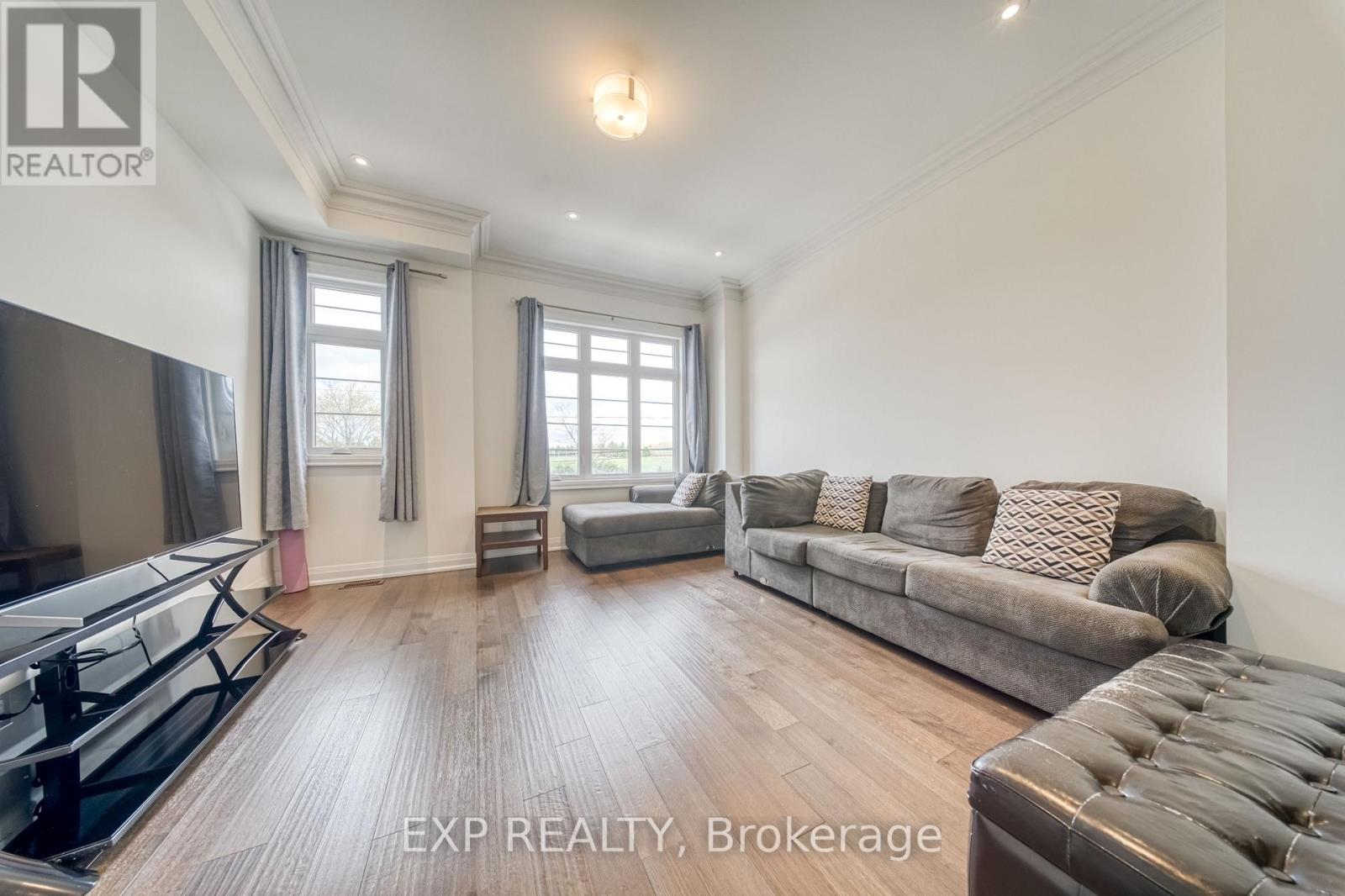 Residential in Markham (Angus Glen) 5
