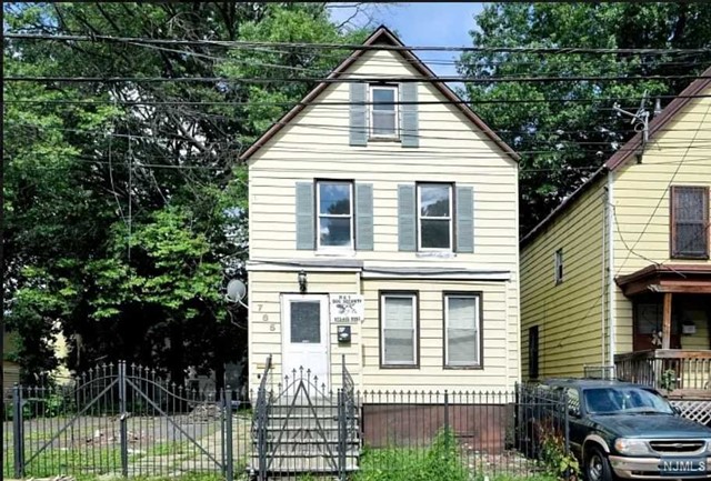 15th St, Newark, NJ 07108